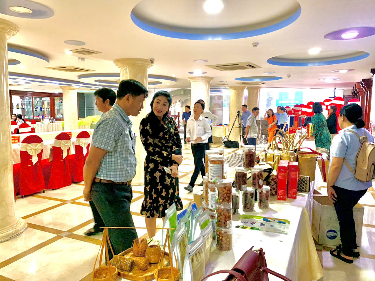 z6079870711666_012baf49edb7f71cc5de662190db5288