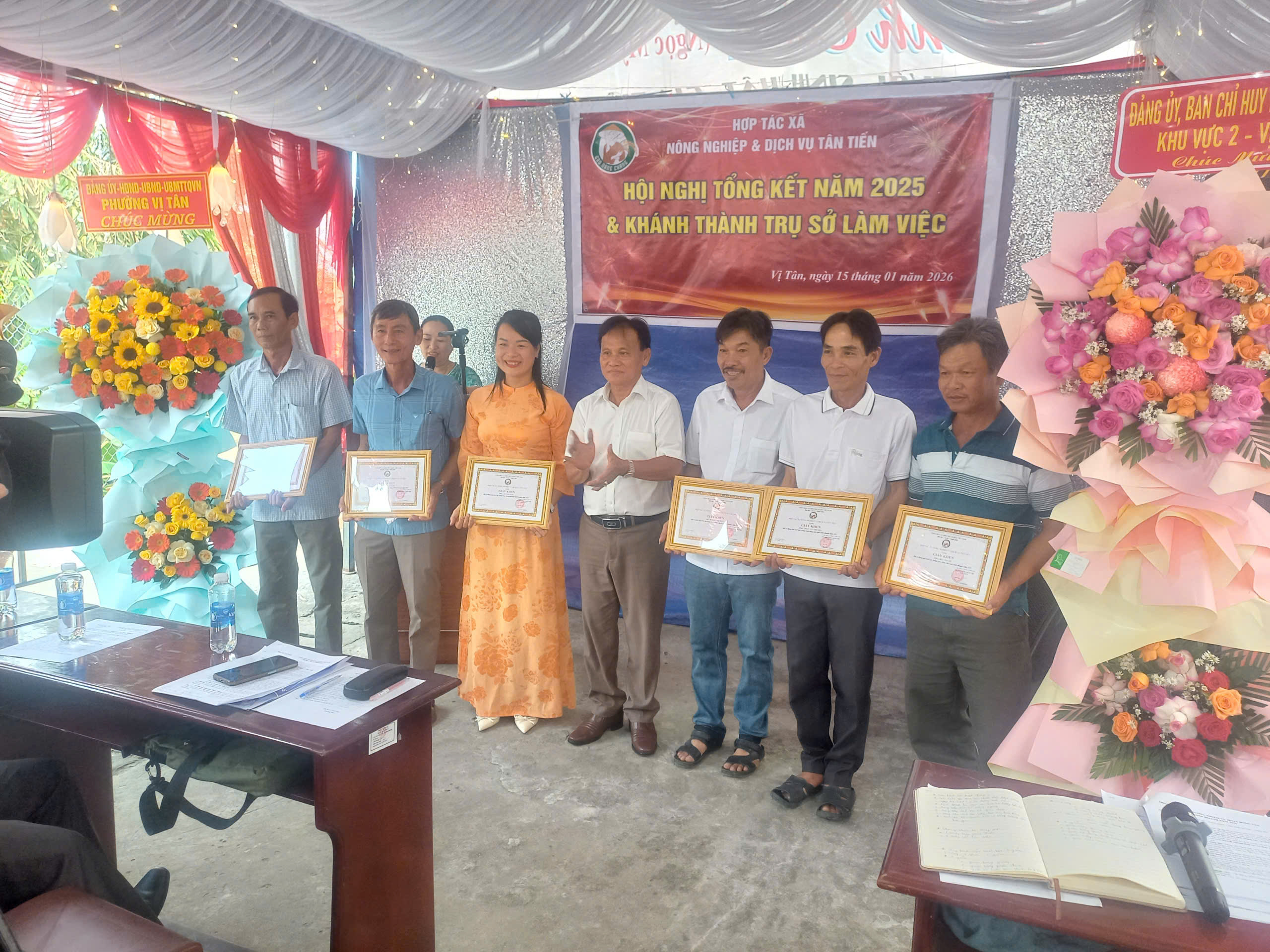 z7433598964237_7e45bbff00bec5800dd5de8124afbf26